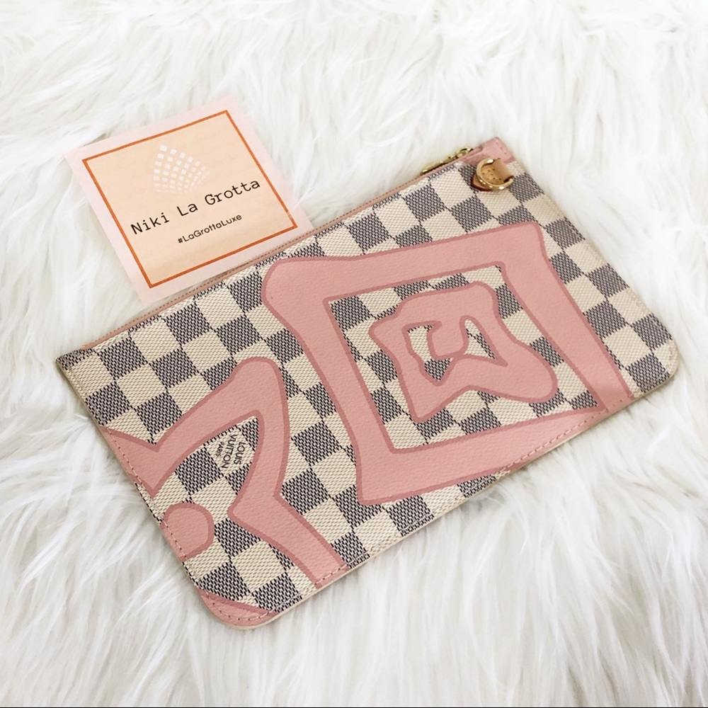 ❌ SOLD ❌Louis Vuitton Azur Tahitienne Pouch